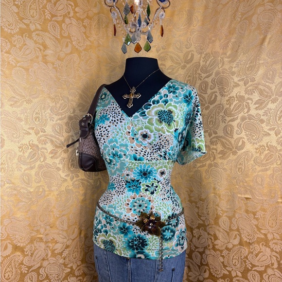 dressbarn Tops - ✨Vintage Y2K Boho Succulent Sequins Blouse✨